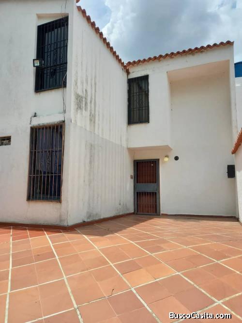 Eglée Suárez Vende Casa en la Urb. La Esmeralda, San Diego