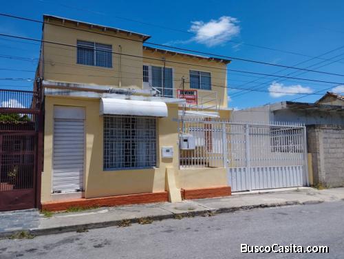 CASA COMERCIAL AVENIDA VARGAS CON CALLE 16