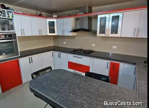EN VENTA CASA EN CENTRO DE BARCELONA, SECTOR BUENOS AIRES.