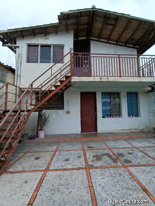 CASA COMERCIAL EN PUEBLO NUEVO