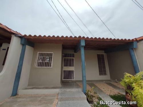 CASA EN URBANIZACIÓN PETIMORA III EN CABUDARE