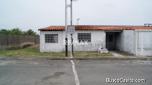 En Venta Casa con excelente espacio.