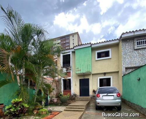 Apartoquinta en  Av Paseo Cuatricentenario urb El Bosque Valencia Carabobo