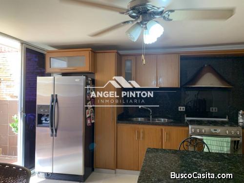 CASA EN VENTA EN LAGO MAR BEACH MARACAIBO API 4813