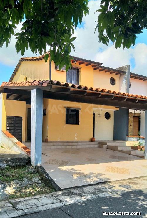 Hermosa casa en venta Urbanización Casa de Campo