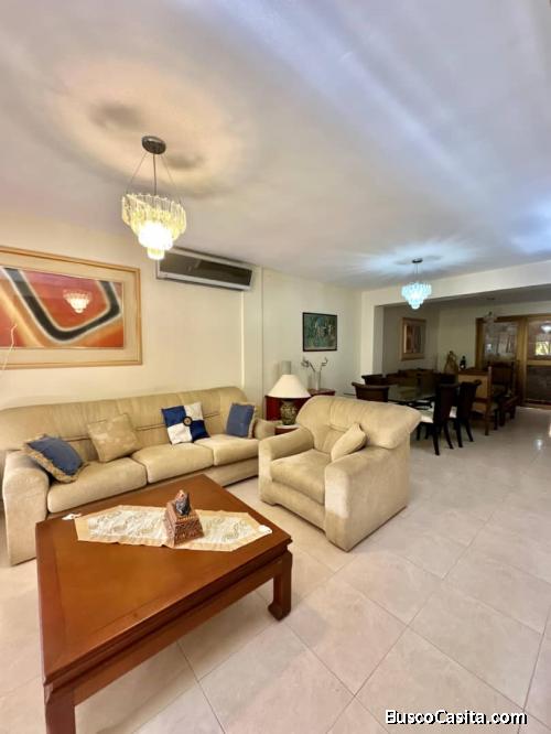 CASA EN VENTA Y ALQUILER EN URBANIZACION ROCA DEL VALLE