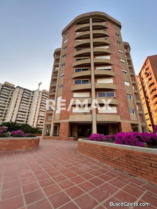 Apartamento En Venta. Resid. Lago Park. Remax Millenium