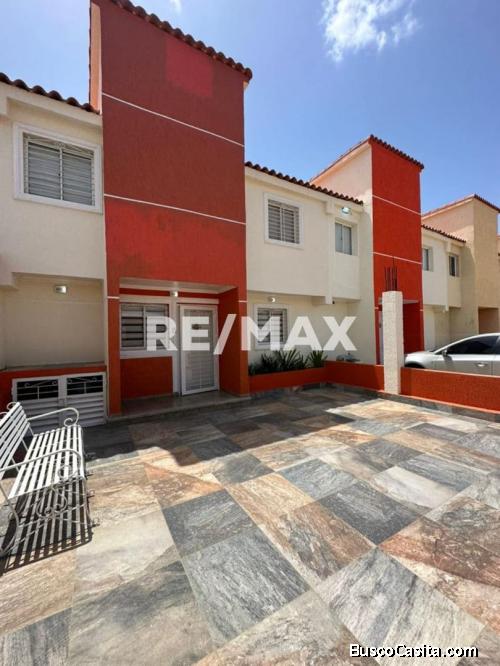 TownHouse en Venta Villa Stephany Remax Millenium
