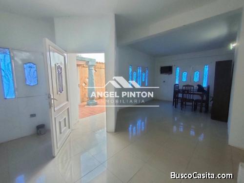 CASA VENTA ALTOS DE MARACAIBO. VIA AL AEROPUERTO MARACAIBO SWUETTER API 5520