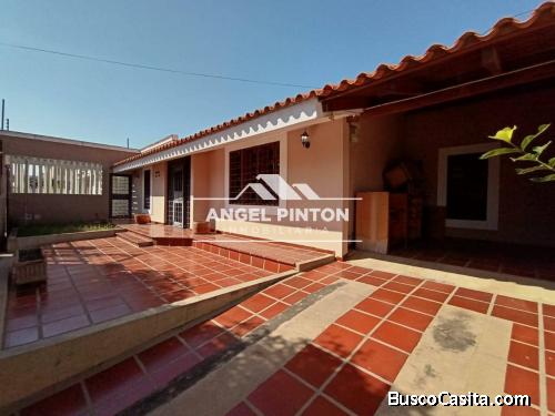 CASA EN VENTA EN ROSAL SUR MARACAIBO SWUETTER API 5678