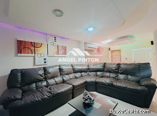 CONJUNTO CERRADO EN VENTA EN AV FUERZAS ARMADAS MARACAIBO SWUETTER API 5720