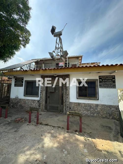  Casa Comercial en Venta Urb. La Trinidad Remax Millenium