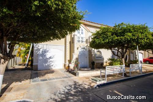 casa venta maracaibo en Costa Rosmini I 250724