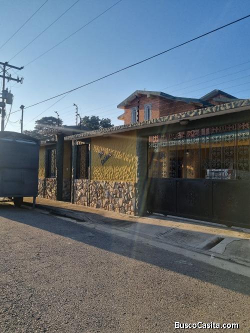 Espectacular y Amoblada Casa en Venta en Urb. Las Morochas IV, San Diego