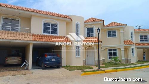 TOWNHOUSE VENTA COSTA DORADA LAGO MARACAIBO SWUETTER API 10700