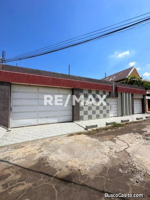 Casa En Venta Urb. La California. Remax Millenium