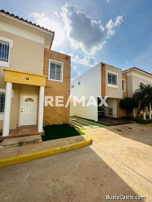 TownHouse en Venta Villa Riviera. Remax Millenium