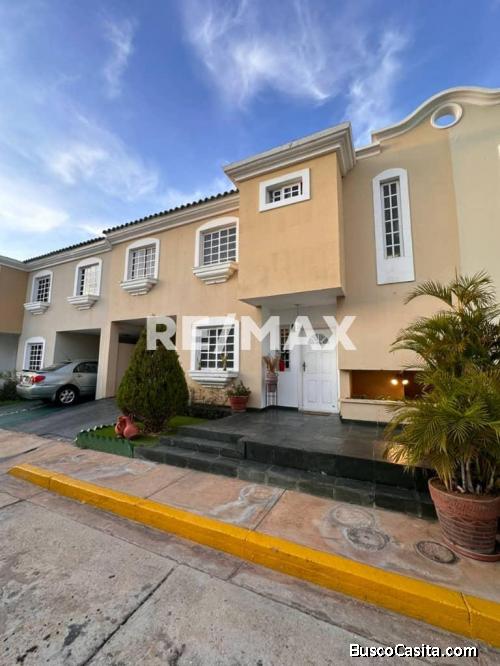 Townhouse En Villa Las Dunas. Remax Millenium
