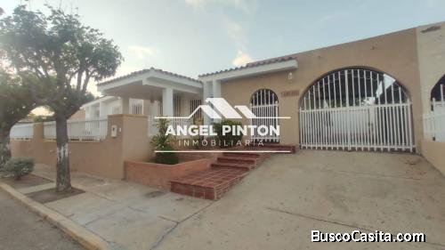 CASA SWUETTER EN VENTA EN ROSAL SUR MARACAIBO API 5788
