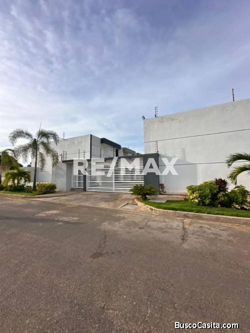 TownHouse en Venta Villa Madrid Remax Millenium
