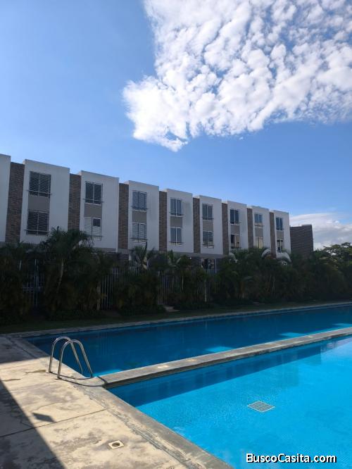 vendo casa en urb colinas del viento 