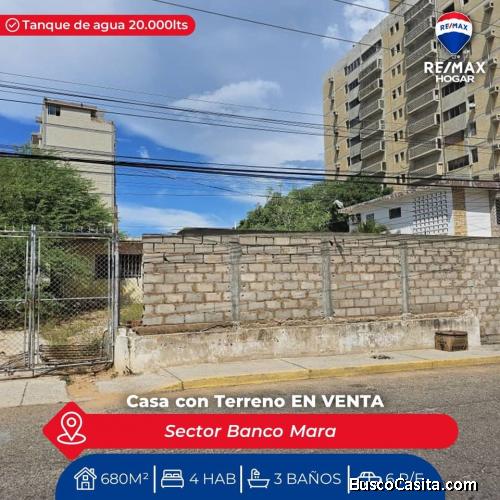  Casa con terreno venta Maracaibo por Banco Mara 041124