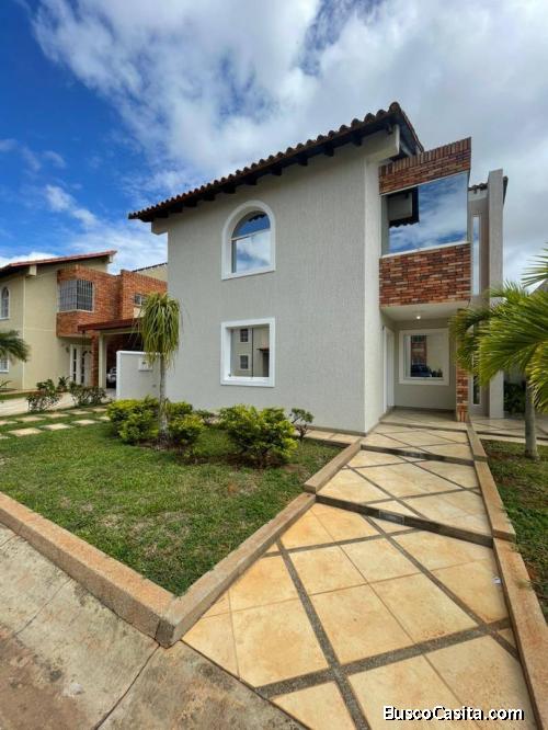 Casa moderna y amoblada en El Tigre Anzoategui
