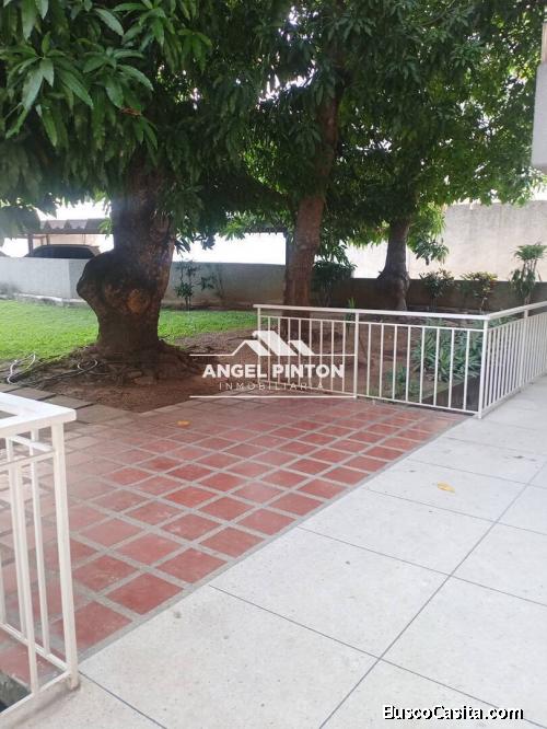 APARTAMENTO EN LA FLORIDA AV. LAS ACACIAS CARACAS SWUETTER API 6392