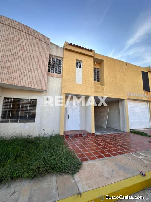 Casa En Bahía del Lago lll. Remax Millenium