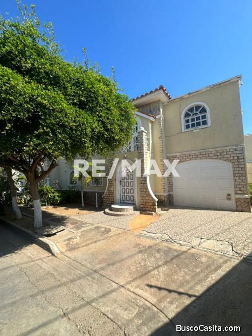 TownHouseCosta Rosmini I. Remax Millenium[