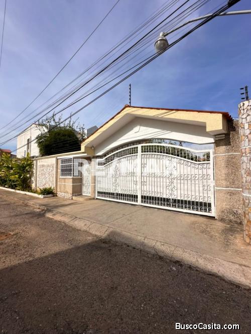 Casa En Venta Villa Mirexi. Remax Millenium