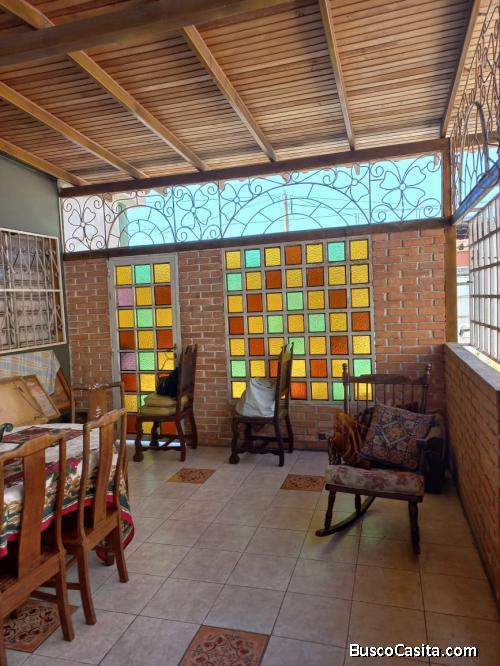 En venta Quinta de 990 m² en los Horcones, Barquisimeto