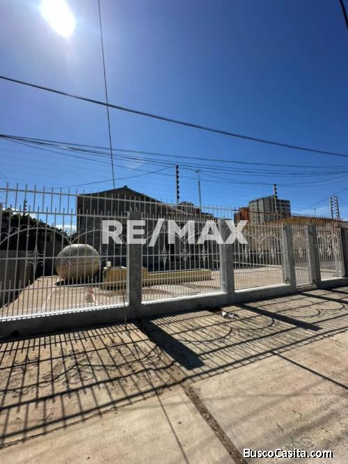 Casa Comercial en Venta. Calle 73. Remax Millenium