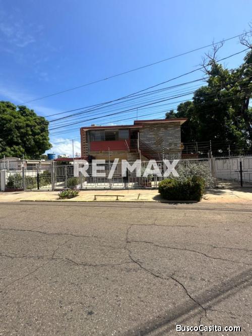 Casa Comercial en Venta Av. 9. Remax Millenium