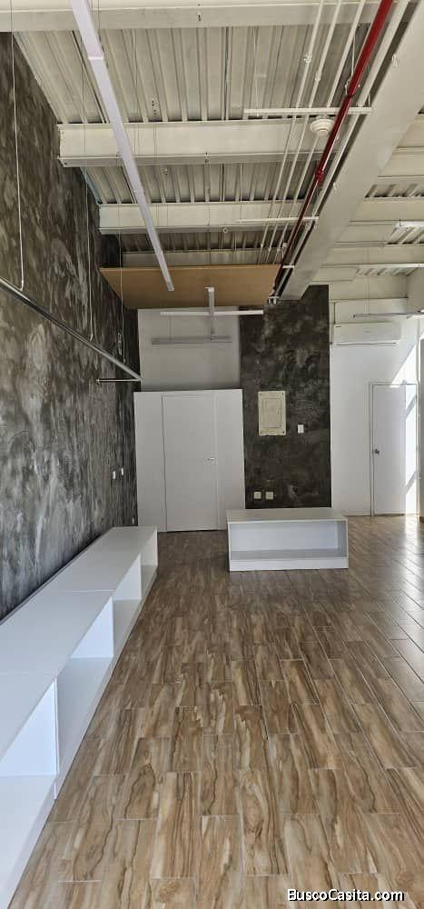 SE  VENDE o ALQUILA  LOCAL COMERCIAL CC 5 DE JULIO MARACAIBO