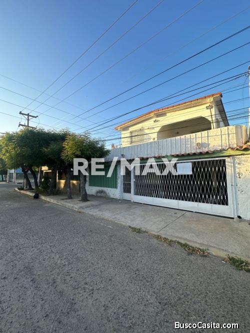 Casa-Venta-18 de Octubre. Remax Millenium.{