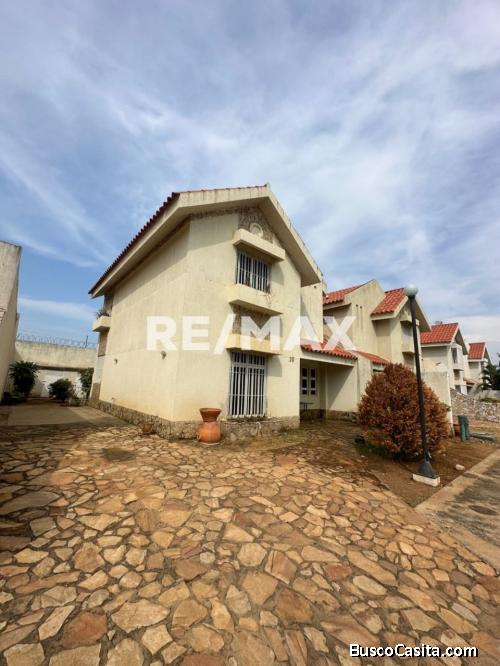 TownHouse en Venta Villa Arena Remax Millenium