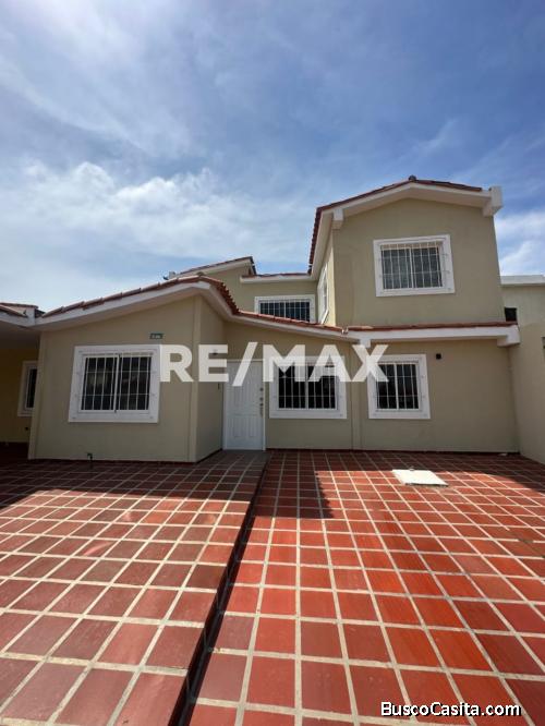 Casa en Venta. Villa Caminos del Doral. Remax Millenium