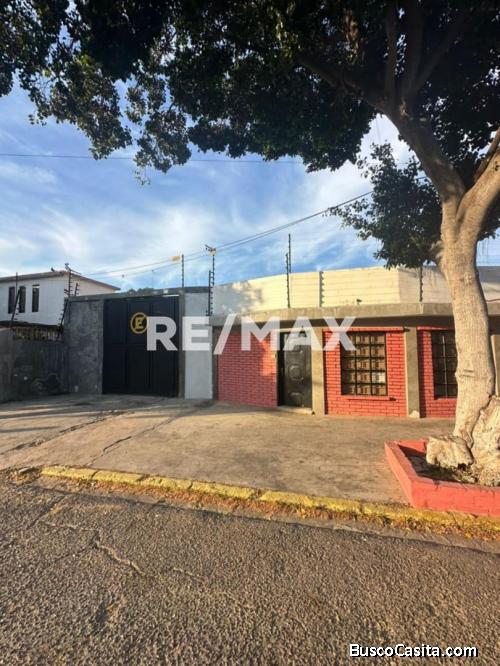 Casa Comercial en Venta Don Bosco Remax Millenium 