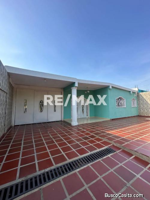 Casa en Venta Altos de Mcbo. Remax Millenium