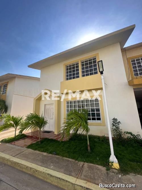 Townhouse. Villa Lagunita Country en Venta. Remax Millenium