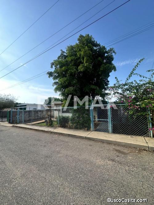 Casa en Venta Sect. Sierra Maestra. Remax Millenium