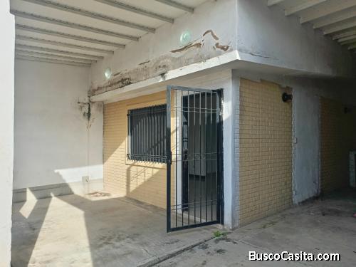 Se Vende Casa en Paraparal Urbanización Buenaventura - Imperium Realty +58 412-383-7839