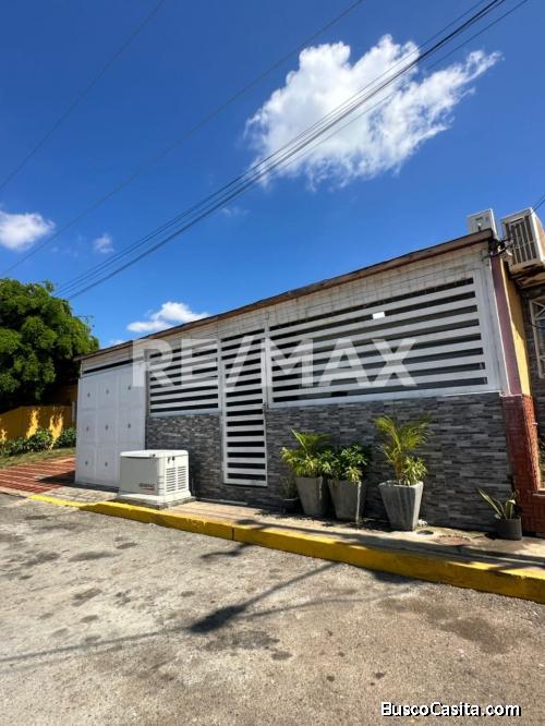 Townhouse en Venta. Villa Piedra del Sol. Remax Milenium