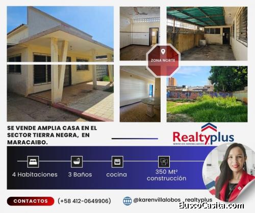   SE VENDE AMPLIA CASA PARA REMODELAR SECTOR TIERRA NEGRA MARACAIBO.