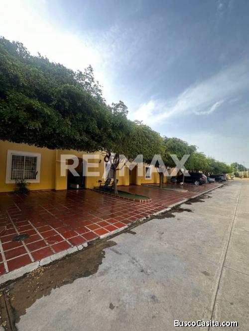 Townhouse en Venta. Villa Santa Monica. Remax Millenium