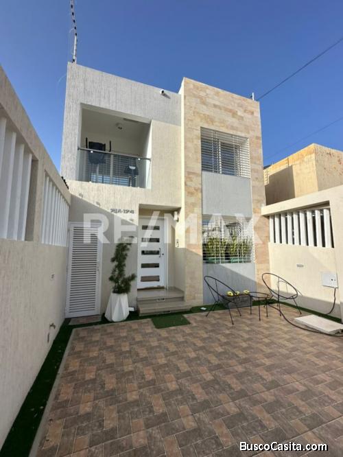 Townhouse en Venta Villa Santa Fé. Remax Millenium