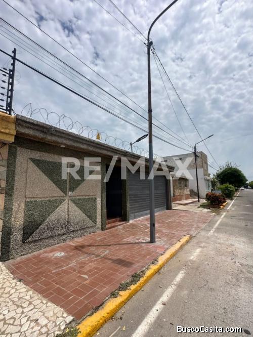 Casa en Venta Urb. La Picola, Remax Millenium