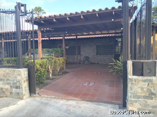 Venta Casa-Quinta estilo Campestre, San Joaquín Urbanización Campestre La Castellana.  Carretera Nac