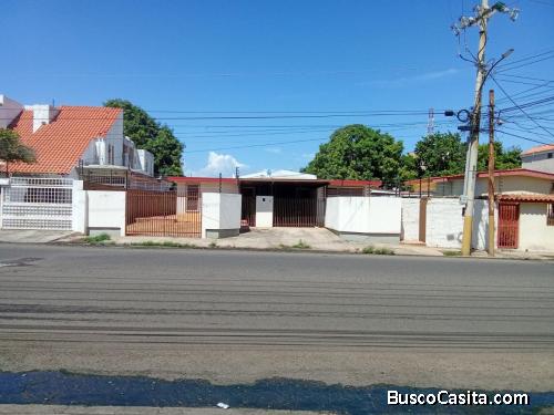 CASA EN VENTA EN SECTOR LA COLONIA, MARACAIBO.